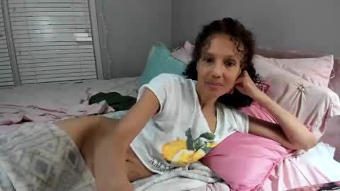 wishlist on bio online show from 03.10.25