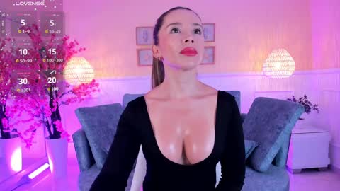 Allice  online show from 12.18.24
