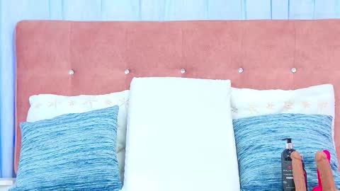 Allicia online show from 10.15.25