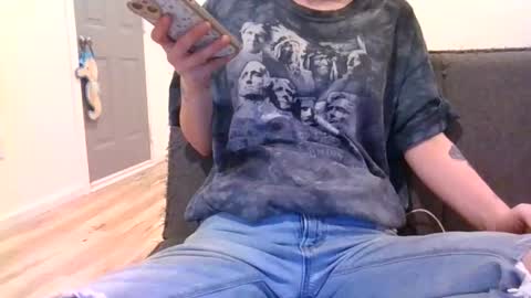 Snapshot of alliebearx chatting on 01.17.25 alliebearx online show from 01.17.25