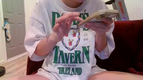 Snapshot of alliebearx chatting on 01.23.25 alliebearx online show from 01.23.25