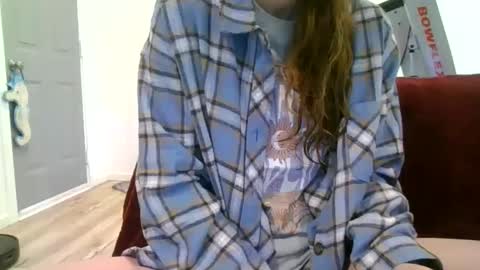 Snapshot of alliebearx chatting on 01.23.25 alliebearx online show from 01.23.25