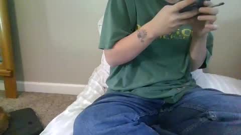 Snapshot of alliebearx chatting on 10.05.25 alliebearx online show from 10.05.25