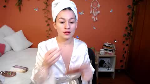 Allie  online show from 09.20.25