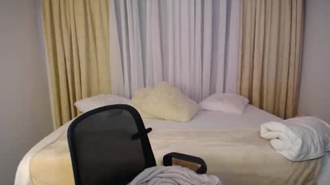 Allie  online show from 05.22.26