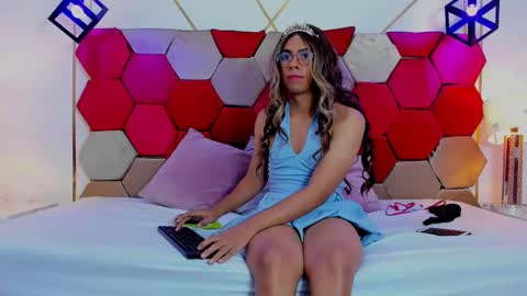 Snapshot of alliison_fox chatting on 01.22.25 Allison online show from 01.22.25