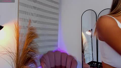 Snapshot of allison_owensxx chatting on 02.21.26 Allison online show from 02.21.26