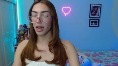   online show from 02.04.25