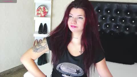 Snapshot of allisonn223 chatting on 10.12.25 Deea online show from 10.12.25