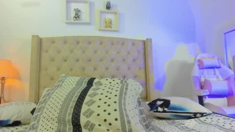 Snapshot of allisson_m chatting on 01.31.25 allisson online show from 01.31.25