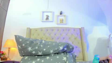 Snapshot of allisson_m chatting on 02.17.25 allisson online show from 02.17.25