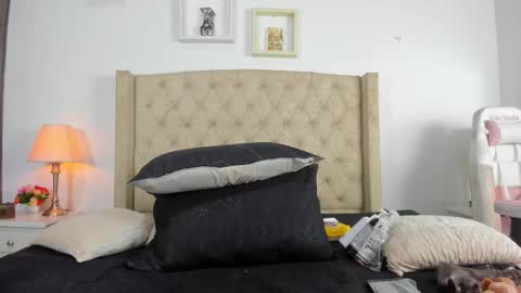 Snapshot of allisson_m chatting on 09.12.25 allisson online show from 09.12.25