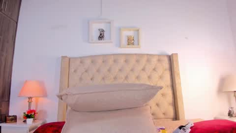 Snapshot of allisson_m chatting on 09.16.25 allisson online show from 09.16.25