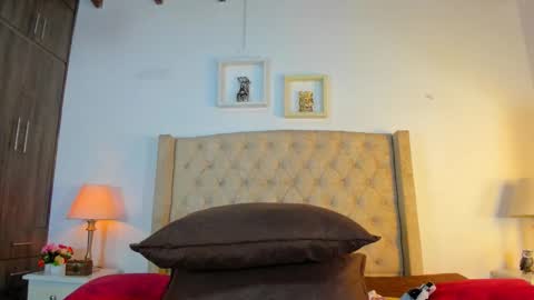 Snapshot of allisson_m chatting on 09.18.25 allisson online show from 09.18.25