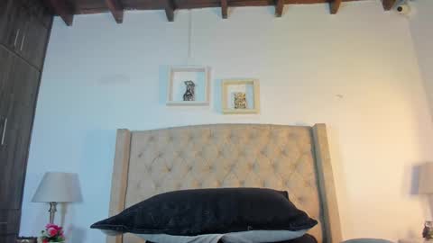 Snapshot of allisson_m chatting on 10.14.25 allisson online show from 10.14.25