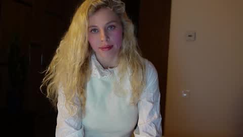 Snapshot of allissonhotbb chatting on 02.01.25 allissonhotbb online show from 02.01.25