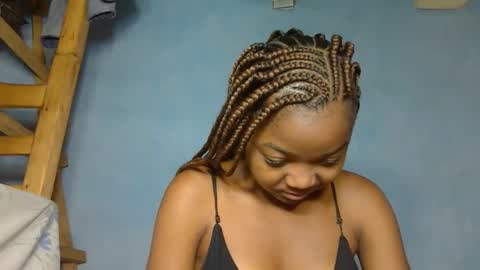 Snapshot of allizida01 chatting on 11.18.25 allizida01 online show from 11.18.25