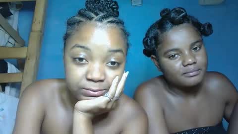 allizida01 online show from 11.24.25