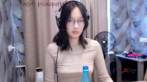 Snapshot of alllinaeve chatting on 09.13.25 Alina online show from 09.13.25