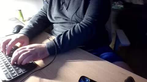 Snapshot of allowis2 chatting on 09.22.25 allowis2 online show from 09.22.25