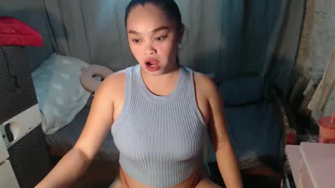 Snapshot of alluring_bobbies chatting on 11.01.25 dhiharu online show from 11.01.25