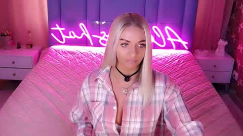 AlwaysHot online show from 03.24.26