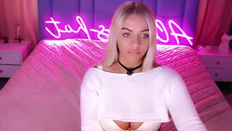 AlwaysHot online show from 04.06.26