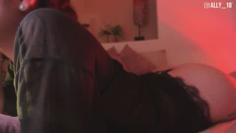 Snapshot of ally_addams chatting on 03.27.26 Ally online show from 03.27.26