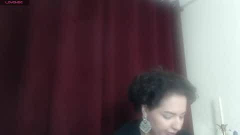         online show from 09.10.25