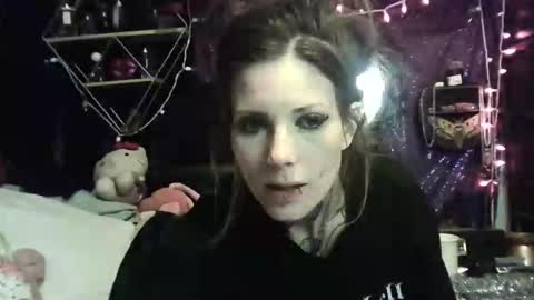 allymoon1369 online show from 04.17.26