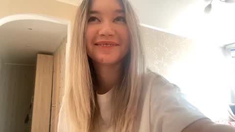 Snapshot of allynmckinnell chatting on 02.06.26 Trisha online show from 02.06.26