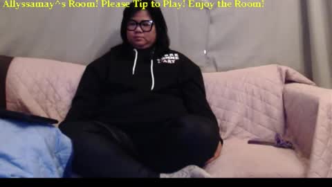 Allyssamay online show from 10.22.25