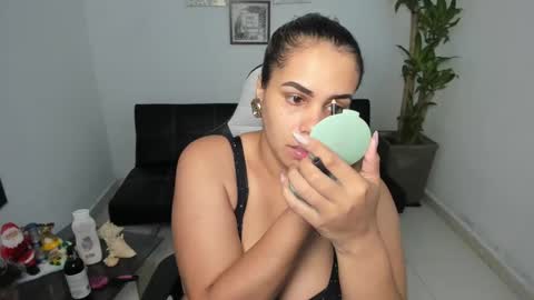 allyssann online show from 12.22.24