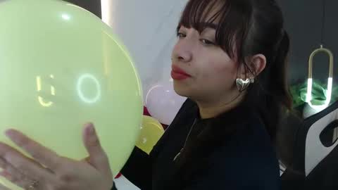 ALMA FENIX  online show from 12.27.24