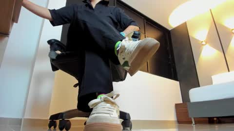 ALMA FENIX  online show from 09.15.25