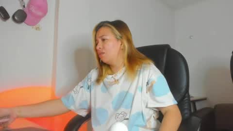 ALMA FENIX  online show from 03.31.26