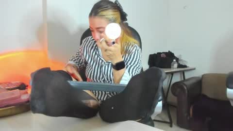 ALMA FENIX  online show from 04.01.26