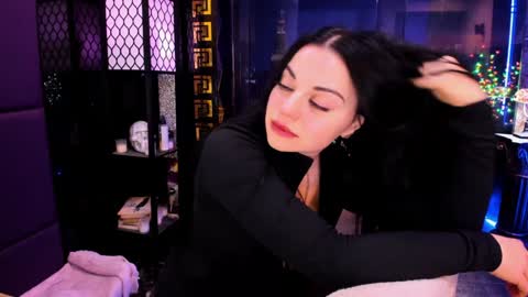 Alma online show from 12.21.25