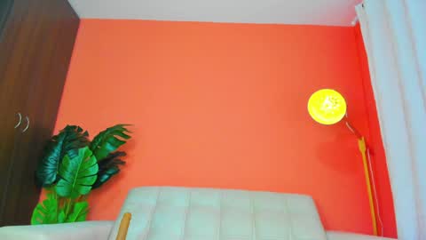 Alma Castillo online show from 12.20.24