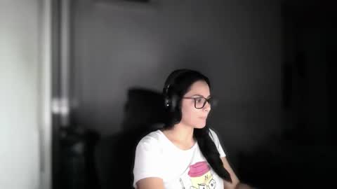 almamaria online show from 10.15.25