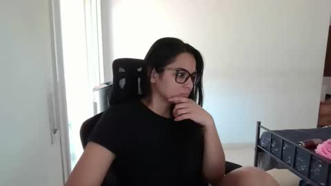 almamaria online show from 10.20.25