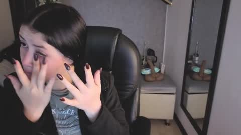 Snapshot of almma_ chatting on 11.13.25 ALMMA online show from 11.13.25