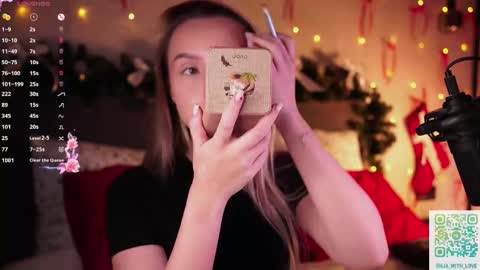 Lia online show from 12.17.25