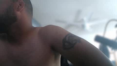 Snapshot of aloha_king chatting on 10.26.25 simplyfaded online show from 10.26.25