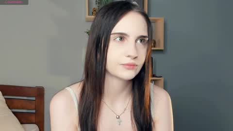 Snapshot of alonareinicke chatting on 05.25.26 Alona online show from 05.25.26