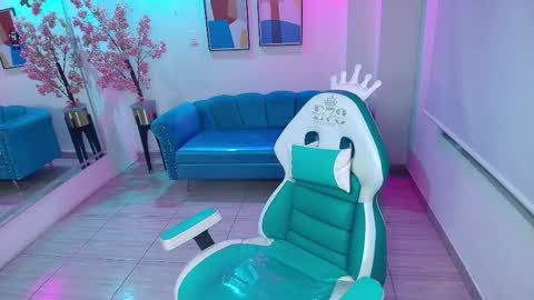 Alondra  online show from 01.07.26