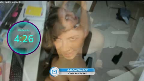 Snapshot of alondra_on_fire chatting on 10.24.25 Alondra Suarez online show from 10.24.25