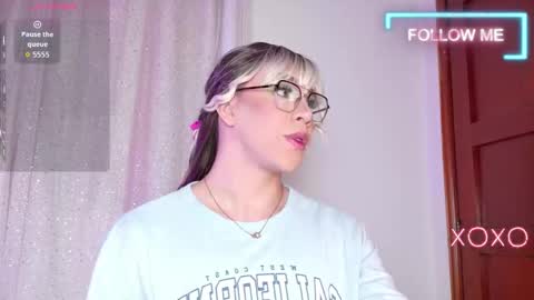 Hazel Bowie online show from 02.26.26