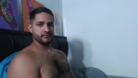 Snapshot of alonxoo chatting on 05.15.26 alonxoo online show from 05.15.26