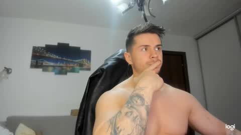Snapshot of alphagodleatherking92 chatting on 12.03.24 LeatherMaster online show from 12.03.24